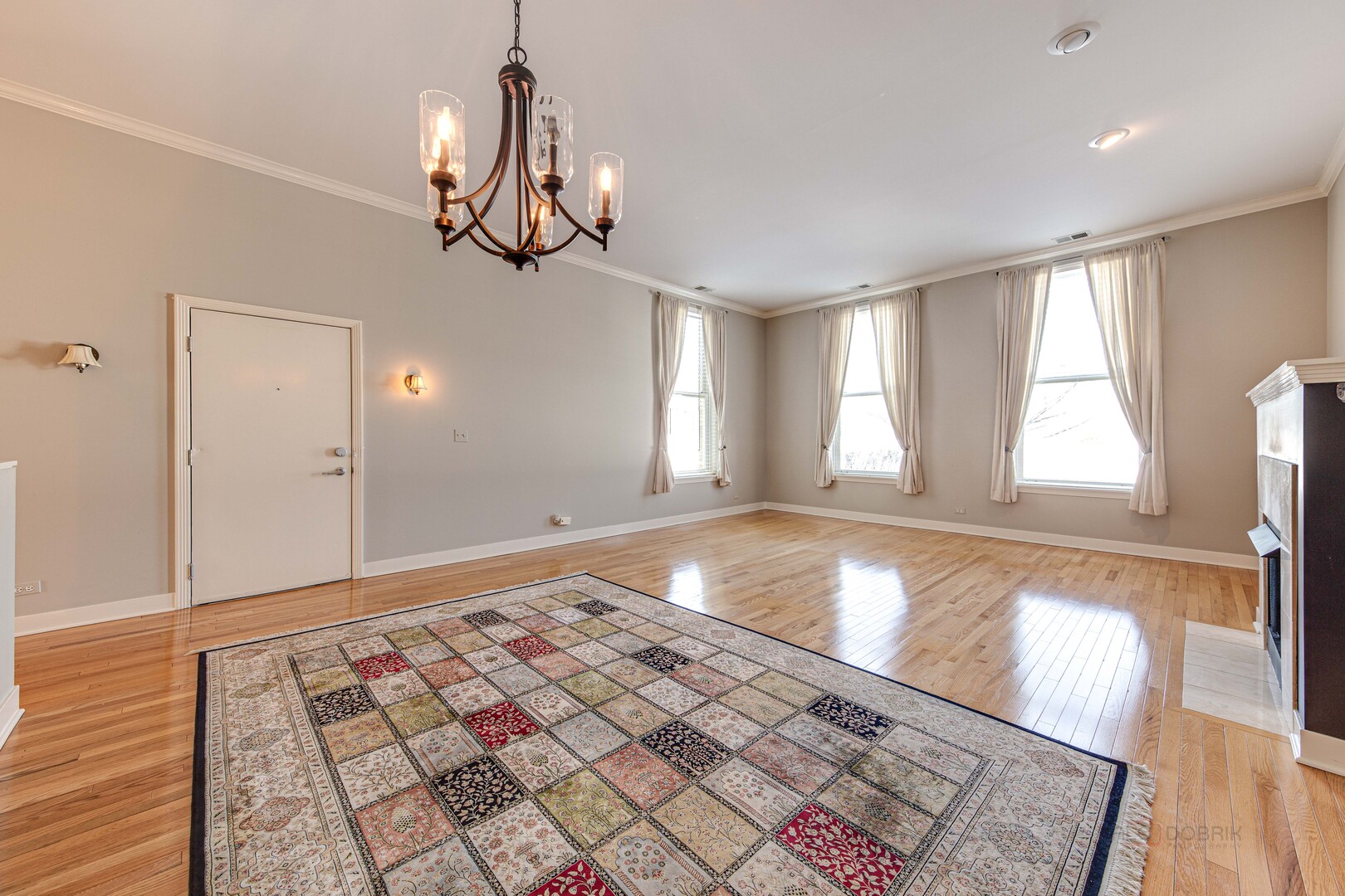 210 Leonard Wood S 101