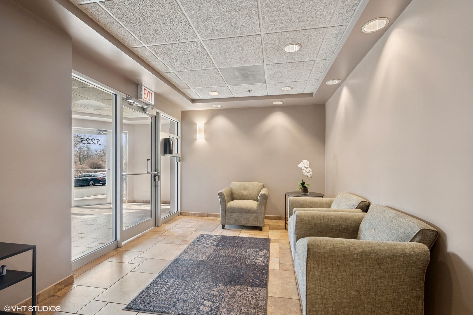 5225 N Riversedge Terrace 302