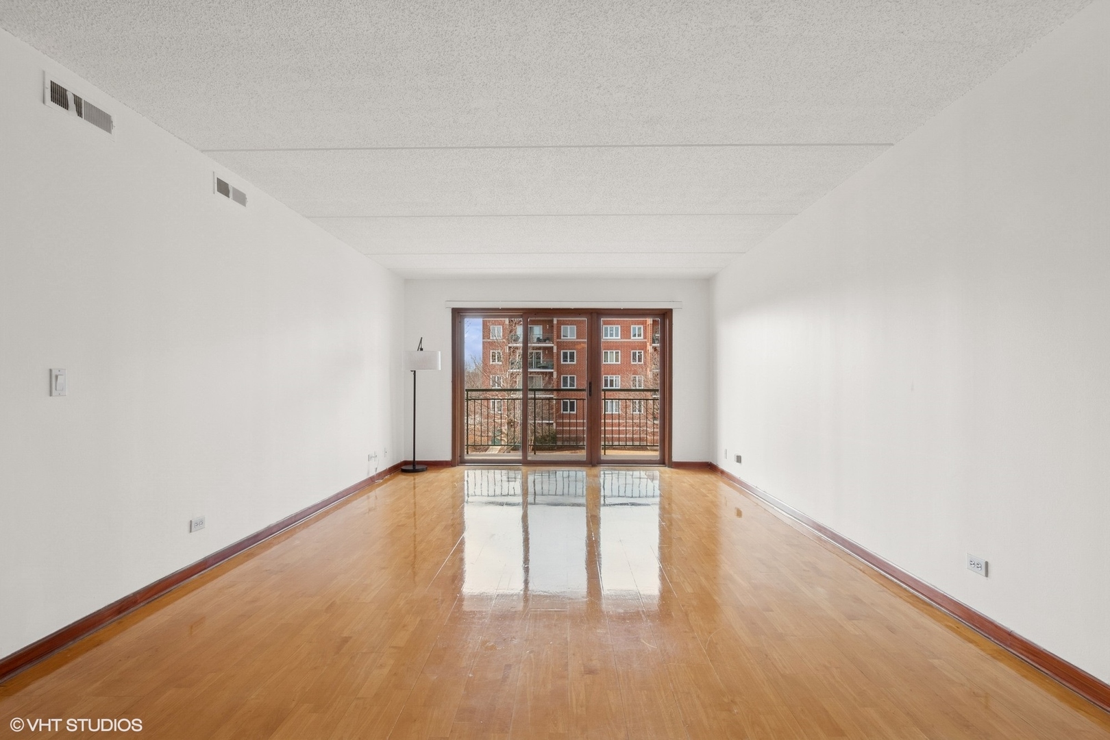 5225 N Riversedge Terrace 302