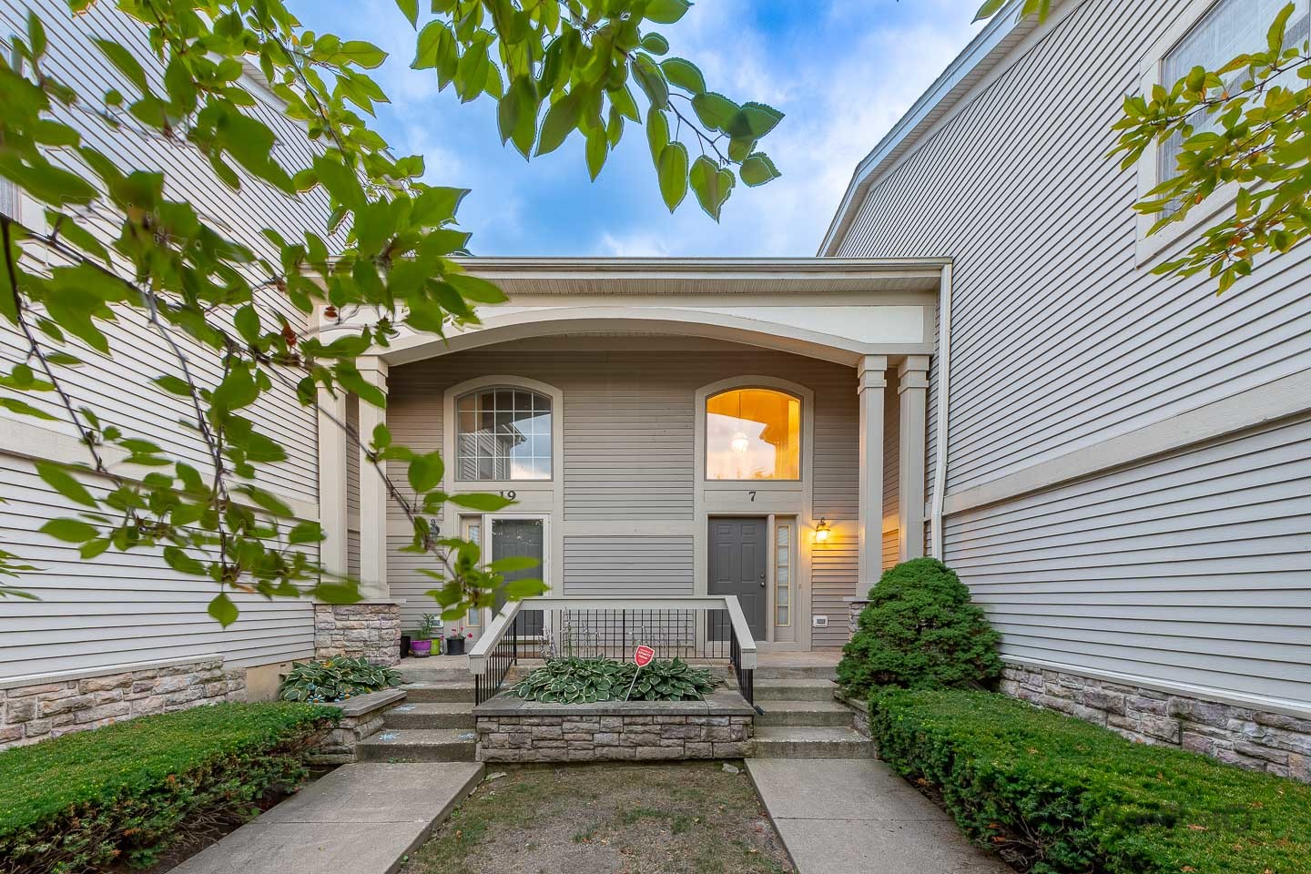 7 E Orchard Lane