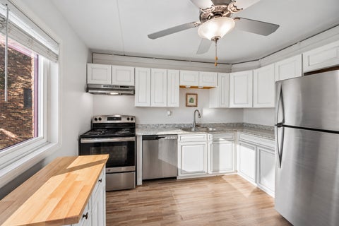 Tiny photo for 232 Klein Creek Court #4D, Carol Stream, IL 60188 (MLS # 12777881)