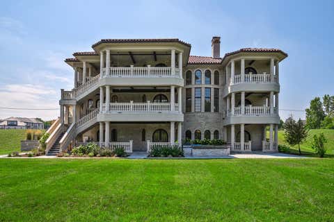Tiny photo for 6413 S County Line Road, Burr Ridge, IL 60527 (MLS # 12664771)