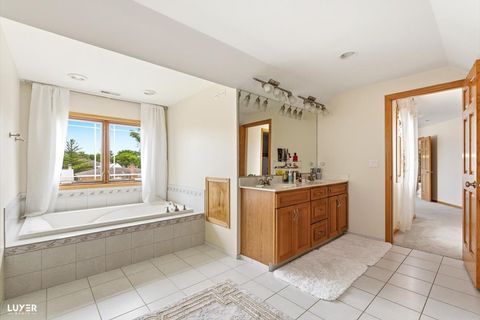 Tiny photo for 5900 W 90TH Street, Oak Lawn, IL 60453 (MLS # 12656743)