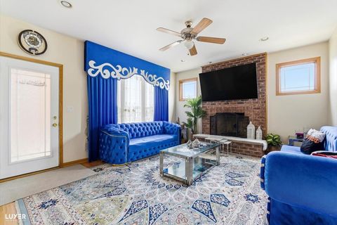 Tiny photo for 5900 W 90TH Street, Oak Lawn, IL 60453 (MLS # 12656743)