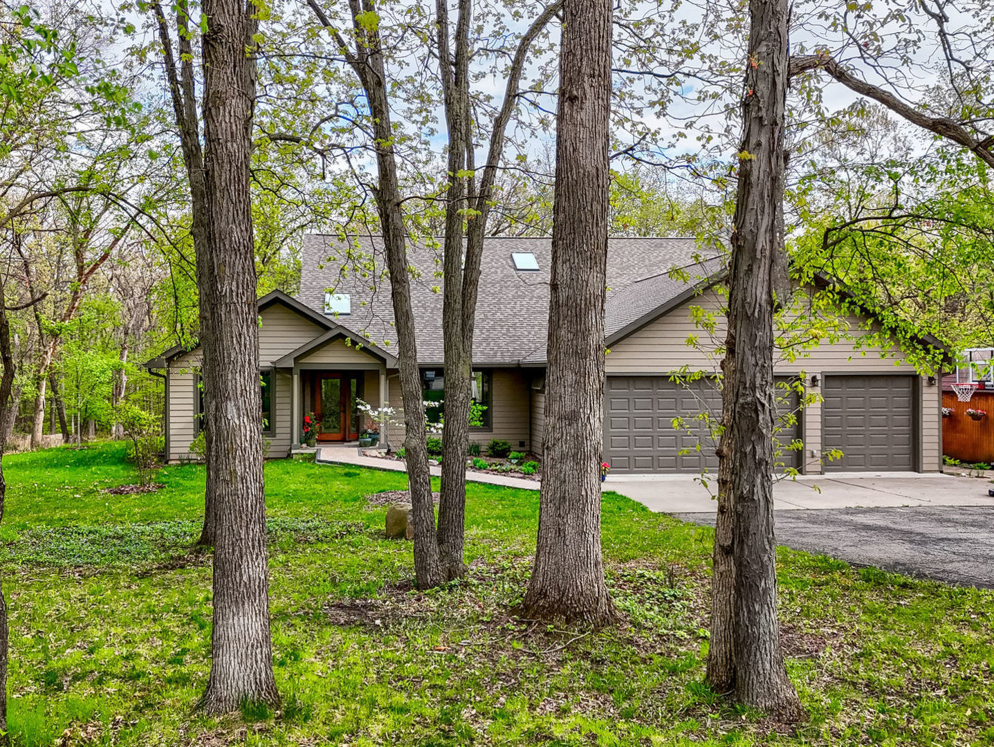 2691 N 2409th Road