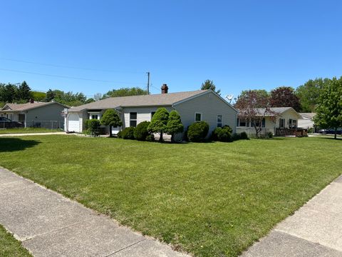 Photo of 757 Crestwood Drive, Aurora, IL 60506 (MLS # 12650527)