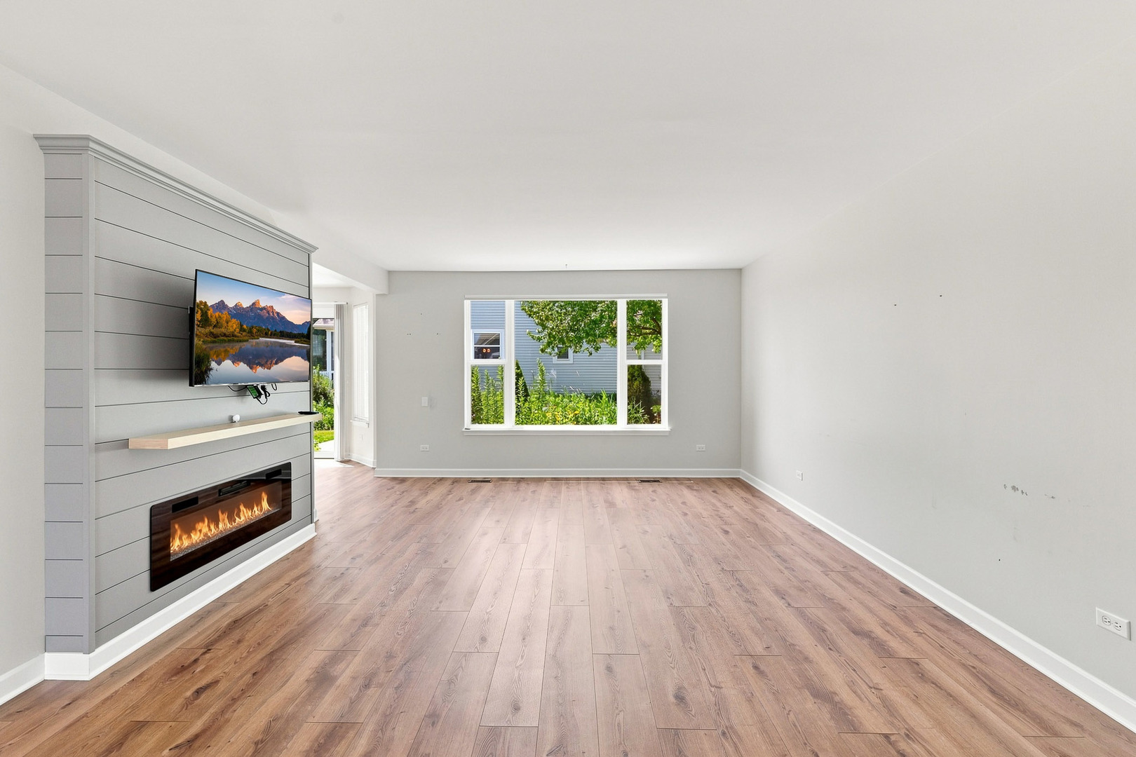 12655 Horseshoe Trail