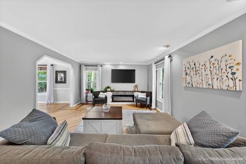 Tiny photo for 1125 W Wood Street, Palatine, IL 60067 (MLS # 12714303)