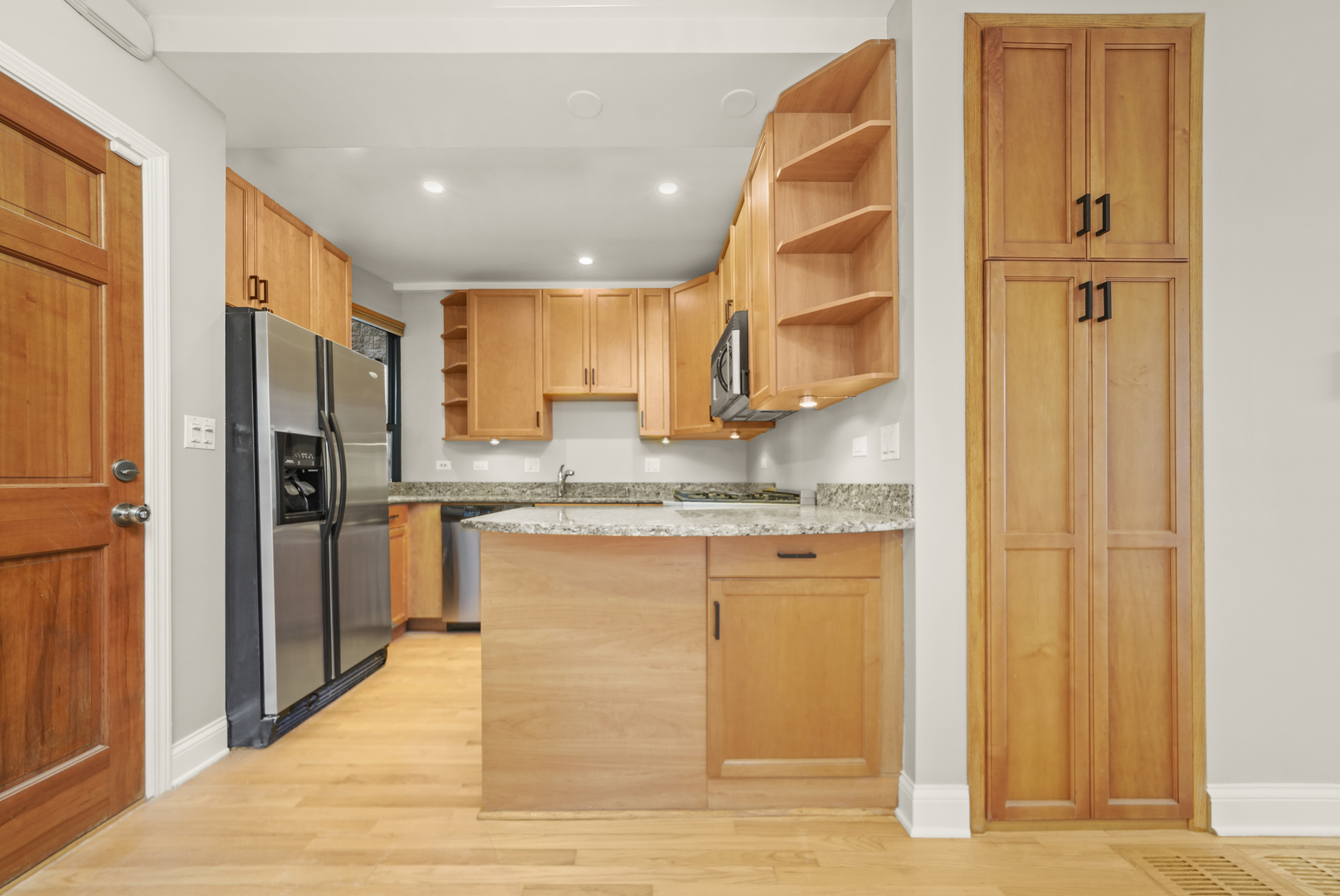 1640 W Ohio Street 1R