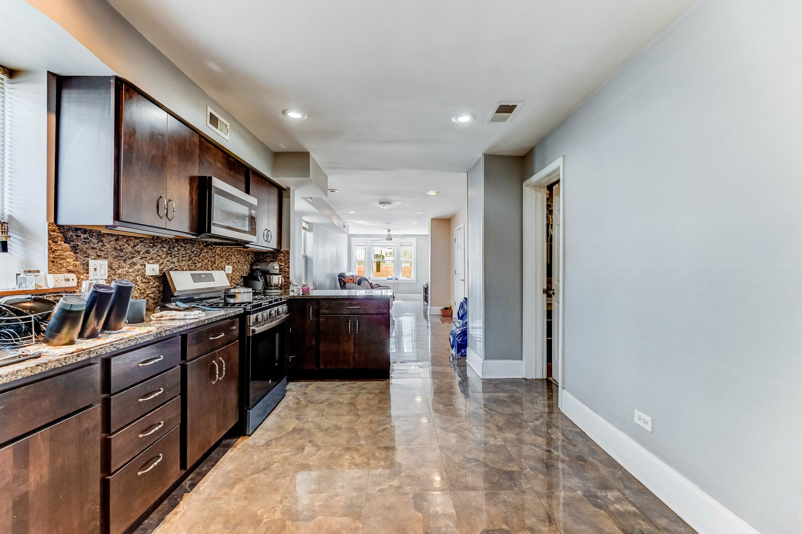 2328 W 19th Street