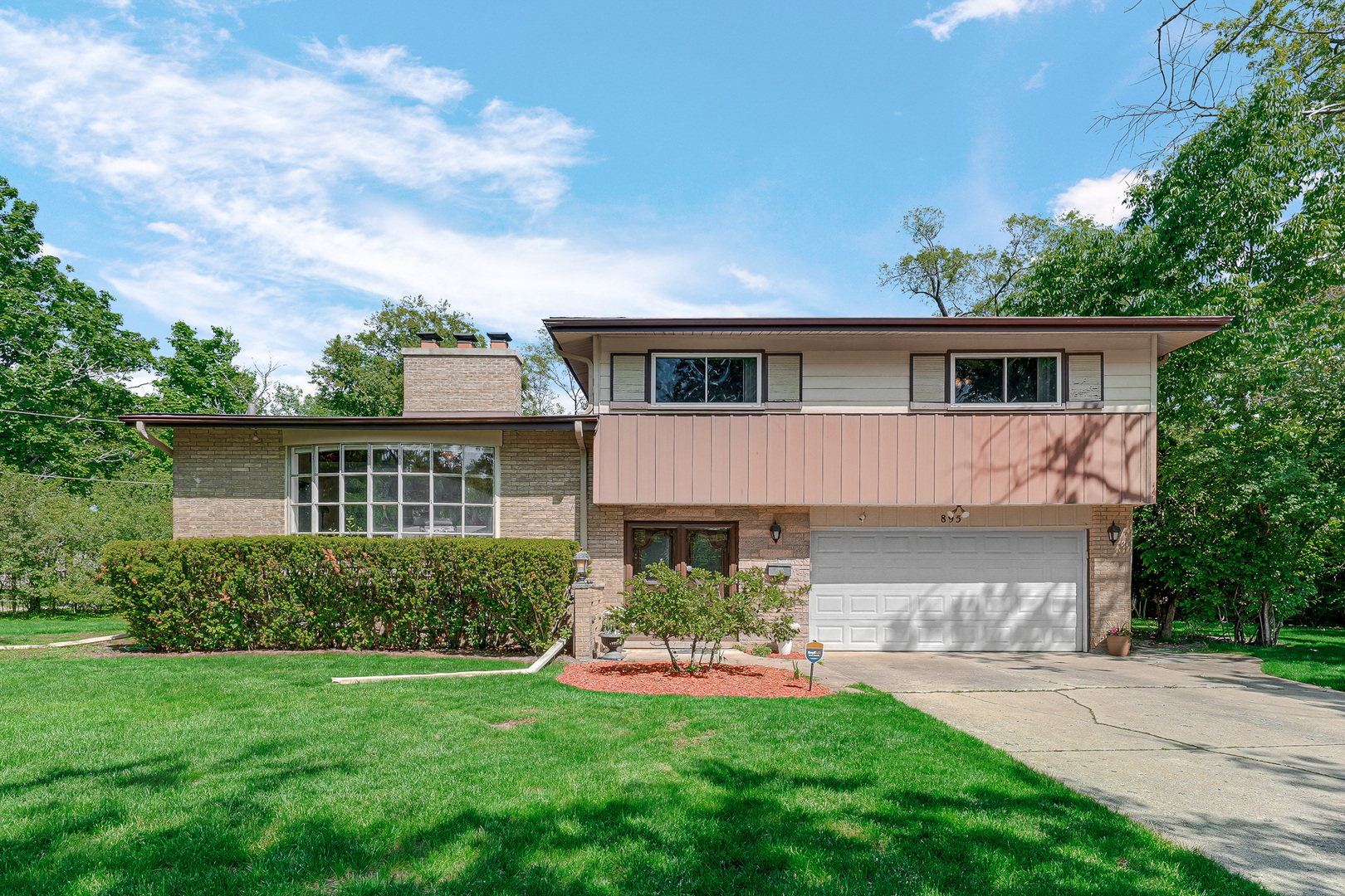 895 Sumac Road