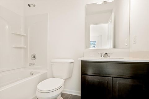 Tiny photo for 285 Kingsport Drive, South Elgin, IL 60177 (MLS # 12453391)