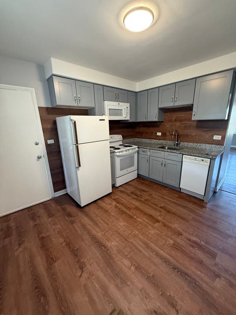 Tiny photo for 10351 Chaucer Street #2S, Westchester, IL 60154 (MLS # 12708699)