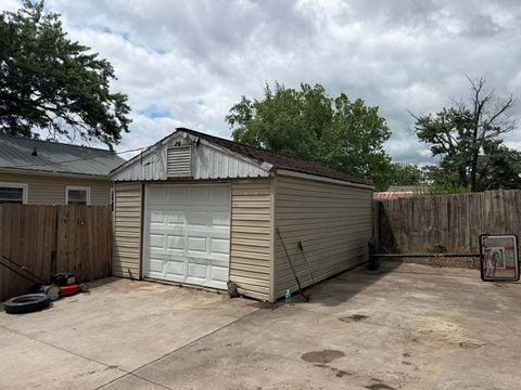 Tiny photo for 1122 N 17th Street, Quincy, IL 62301 (MLS # 12685169)