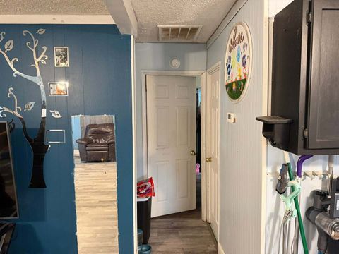Tiny photo for 1122 N 17th Street, Quincy, IL 62301 (MLS # 12685169)