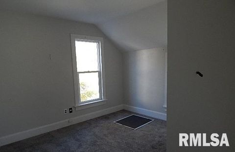 Tiny photo for 1854 W 8TH Street, Davenport, IA 52802 (MLS # QC4269076)