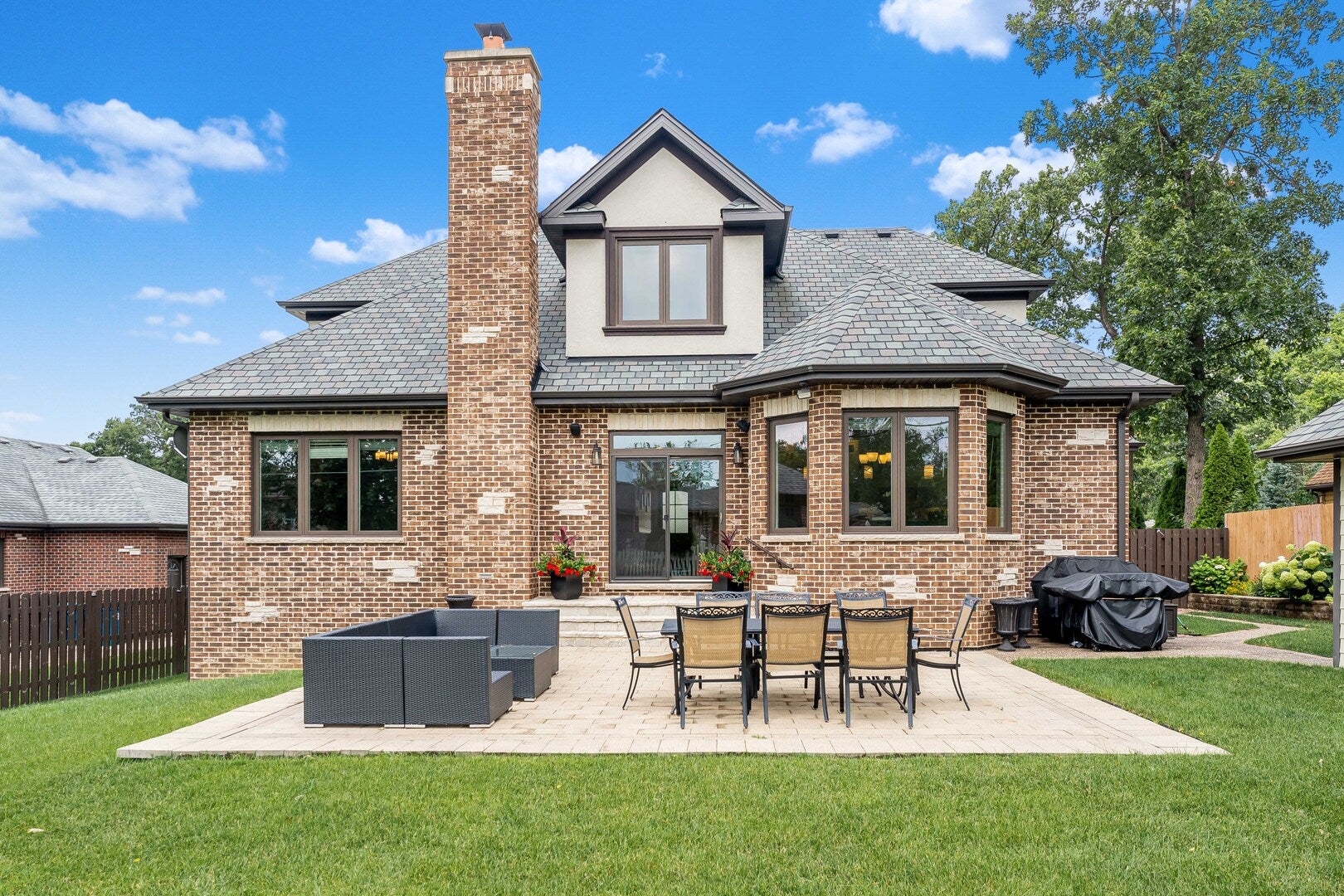 10047 S 86th Court
