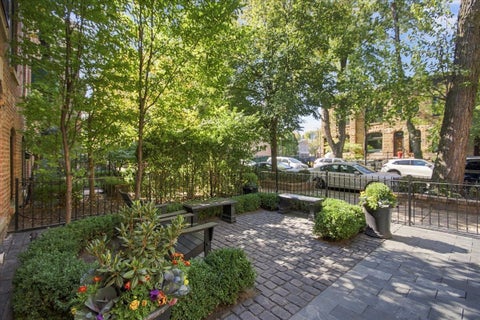 Tiny photo for 2049 N Dayton Street, Chicago, IL 60614 (MLS # 12751172)