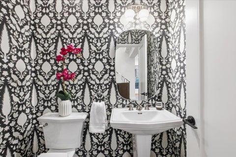 Tiny photo for 2049 N Dayton Street, Chicago, IL 60614 (MLS # 12751172)