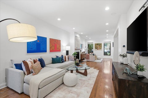 Tiny photo for 2049 N Dayton Street, Chicago, IL 60614 (MLS # 12751172)
