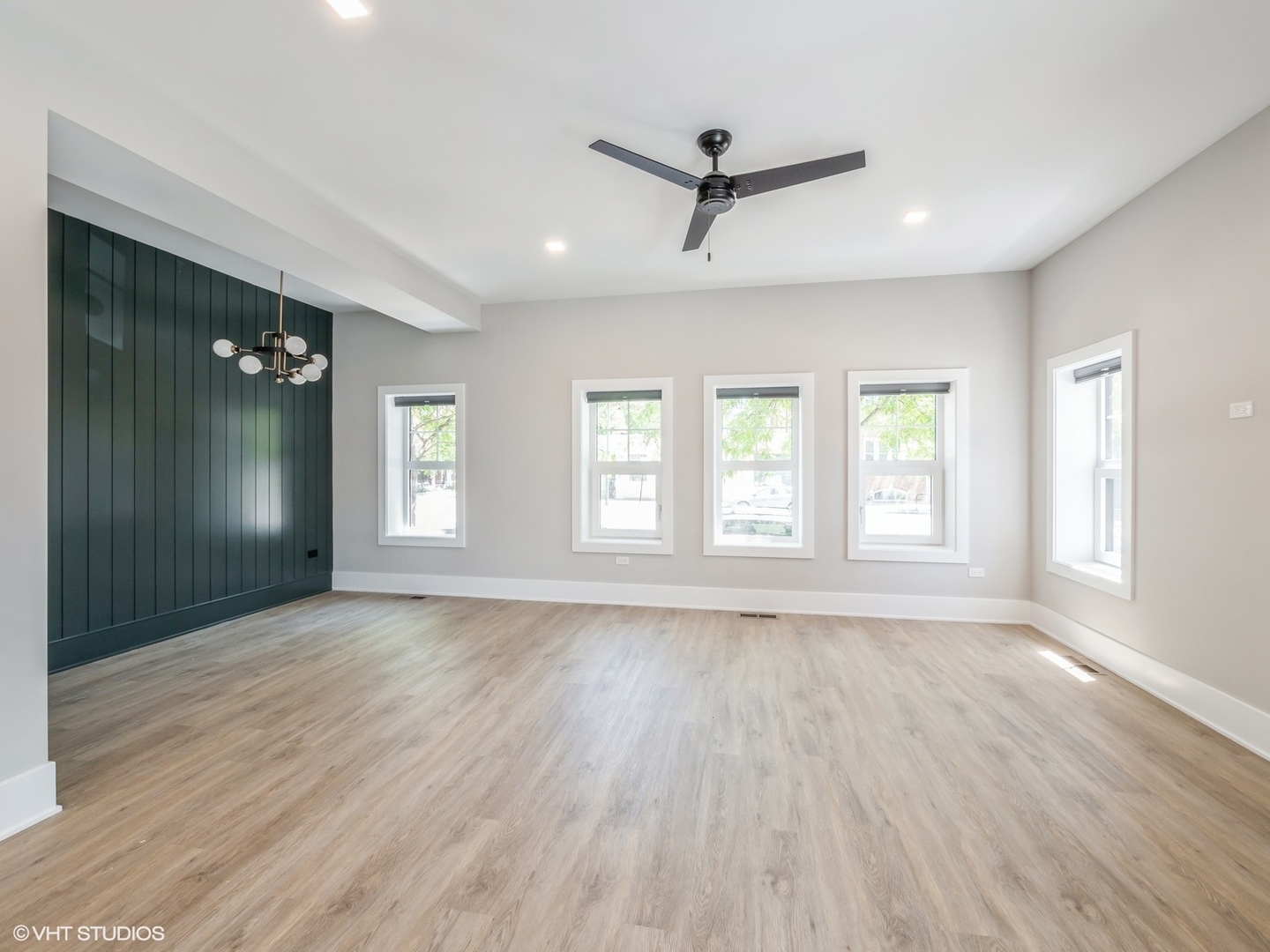 1607 W Waveland Avenue 1S