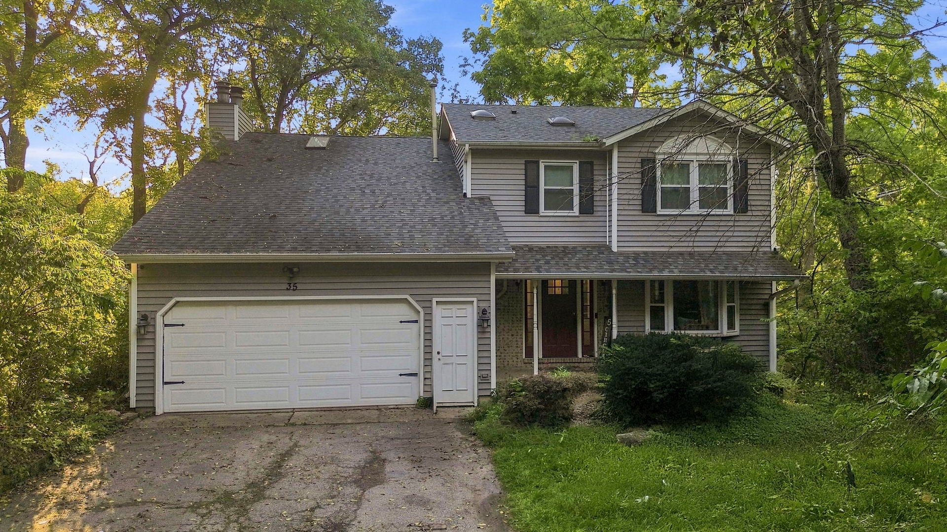 35 Circle Drive