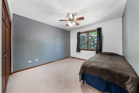 Tiny photo for 565 Liberty Avenue, South Elgin, IL 60177 (MLS # 12719936)
