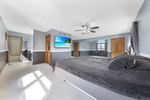 Tiny photo for 565 Liberty Avenue, South Elgin, IL 60177 (MLS # 12719936)