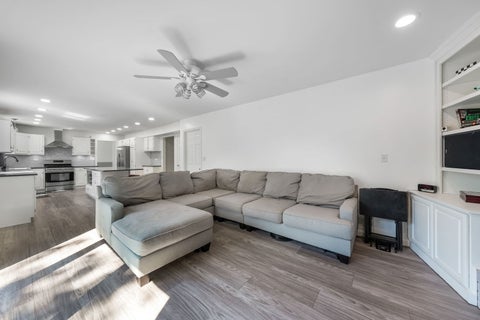 Tiny photo for 565 Liberty Avenue, South Elgin, IL 60177 (MLS # 12719936)