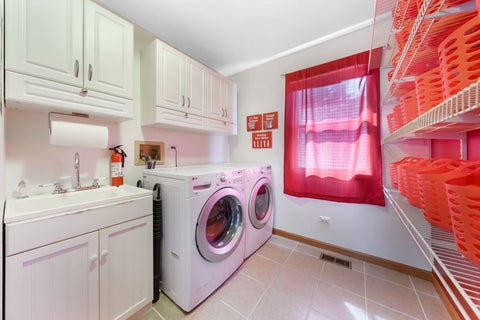 Tiny photo for 565 Liberty Avenue, South Elgin, IL 60177 (MLS # 12719936)