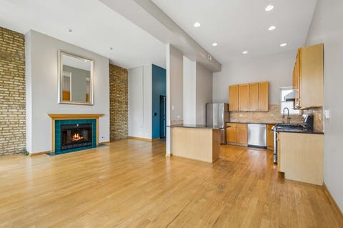 Tiny photo for 1526 W Birchwood Avenue #4E, Chicago, IL 60626 (MLS # 12718551)