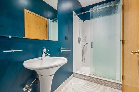 Tiny photo for 1526 W Birchwood Avenue #4E, Chicago, IL 60626 (MLS # 12718551)