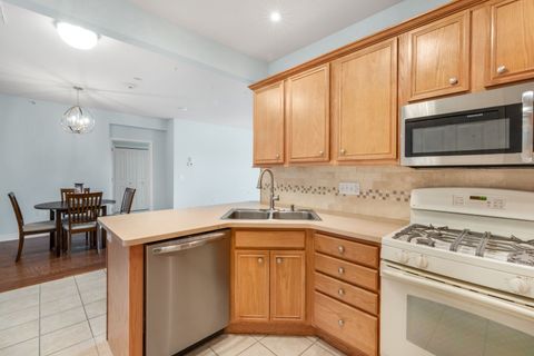 Tiny photo for 2692 Stone Circle #209, Geneva, IL 60134 (MLS # 12564624)