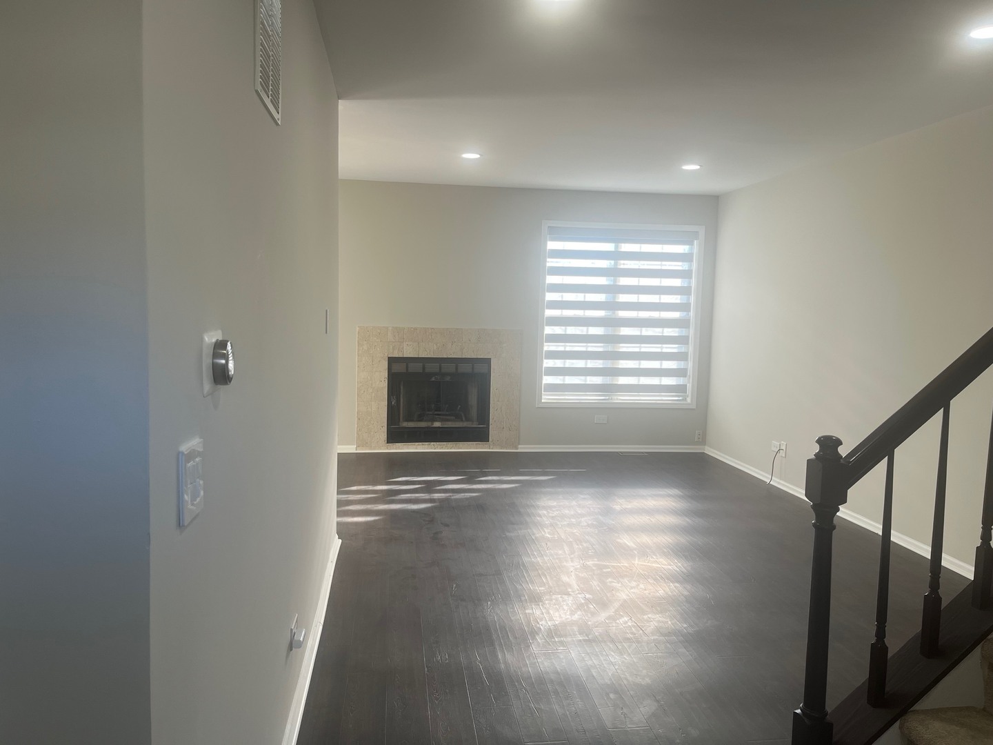 567 W PARKSIDE Drive 567