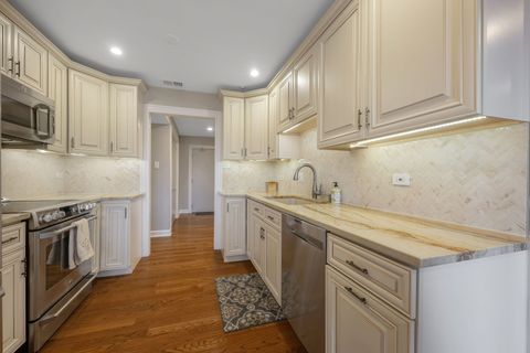 Tiny photo for 1125 Lake Cook Road #501E, Northbrook, IL 60062 (MLS # 12566862)