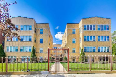Tiny photo for 4948 N Kimball Avenue #4W, Chicago, IL 60625 (MLS # 12478149)