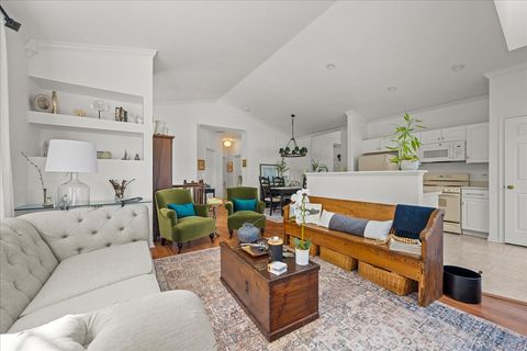 Tiny photo for 1496 Smythe Court, Gurnee, IL 60031 (MLS # 12460614)