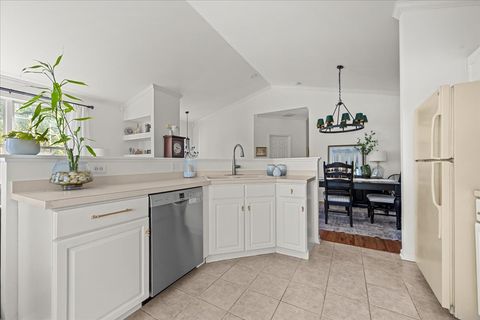 Tiny photo for 1496 Smythe Court, Gurnee, IL 60031 (MLS # 12460614)