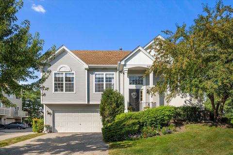 Photo of 1496 Smythe Court, Gurnee, IL 60031 (MLS # 12460614)