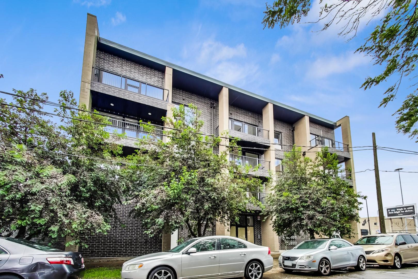 815 N Richmond Street 202