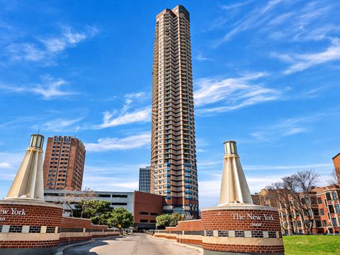 3660 N LAKE SHORE Drive 502 Chicago IL 60613