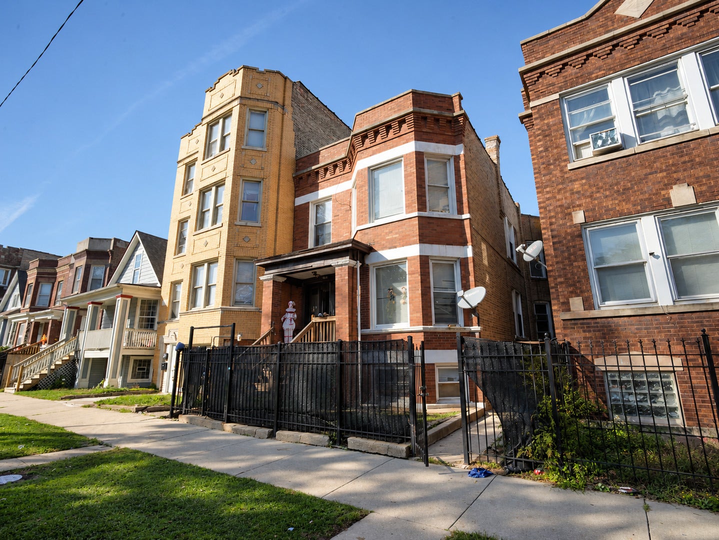 4914 W Van Buren Street