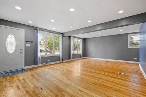 Tiny photo for 16520 Brenden Lane, Oak Forest, IL 60452 (MLS # 12501983)