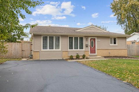 Tiny photo for 16520 Brenden Lane, Oak Forest, IL 60452 (MLS # 12501983)