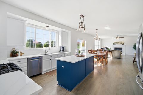 Tiny photo for 1688 Saint Andrew Drive, Vernon Hills, IL 60061 (MLS # 12493472)