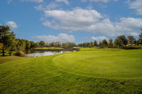 Tiny photo for 1688 Saint Andrew Drive, Vernon Hills, IL 60061 (MLS # 12493472)