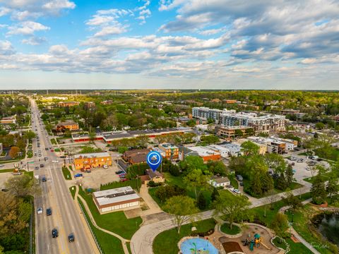 Tiny photo for 4703 Garfield Avenue, Lisle, IL 60532 (MLS # 12357628)