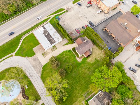 Tiny photo for 4703 Garfield Avenue, Lisle, IL 60532 (MLS # 12357628)