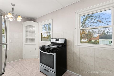 Tiny photo for 302 S Park Street, Westmont, IL 60559 (MLS # 12522662)