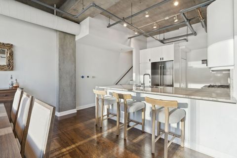 Tiny photo for 700 W Van Buren Street #PH2, Chicago, IL 60607 (MLS # 12584219)